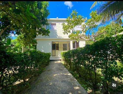Casa Tipo Villa En San Cristobal