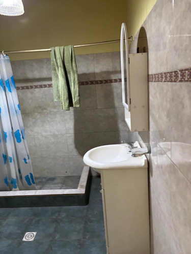 Casa En Alquiler En Luis Guillon