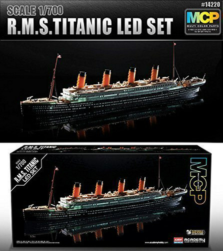 1-700 R.m.s.titanic Led Set # 14220 Multi Color De Las Pieza