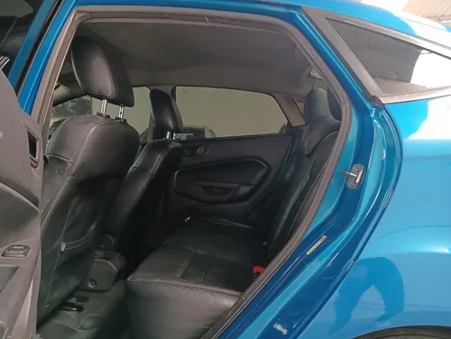 Ford Fiesta 1.6 Sportback Mecánica