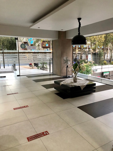 Oficina 65 M² Ubicada En El Mejor Barrio De Providencia