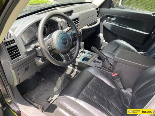 Jeep Cherokee Sport-automática