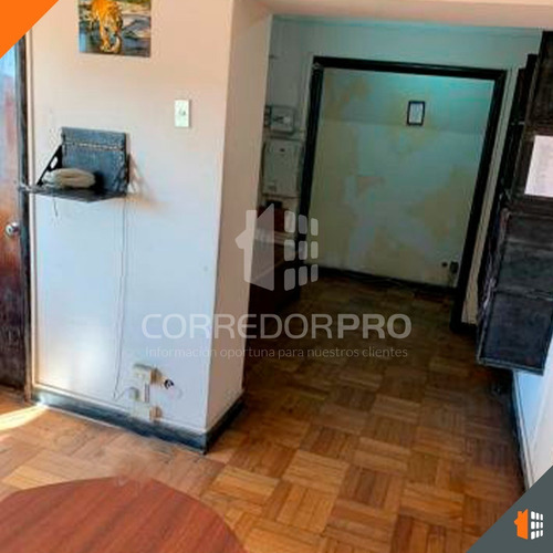 Depto Con 3d+2b. Ubicado En Centro De Valparaíso.