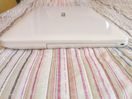 Laptop Asus X441n Con Detalles (Usado)
