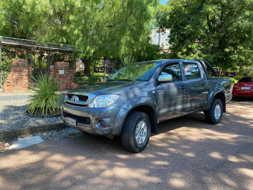 Toyota Hilux Sr 4x2