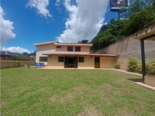 Vendo Casa 350m2 Terrazas Del Club Hipico 0148