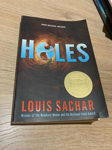 Holes Louis Sachar