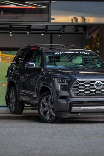 Toyota Sequoia Capstone 3.5
