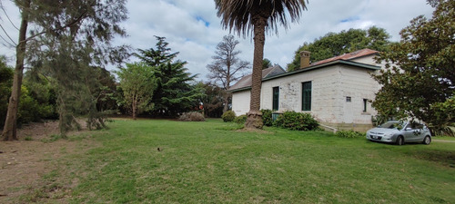 Casa Quinta 1 Hectarea 7 Ambientes Oportunidad Miramar. V4342