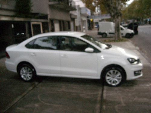 Imagen 4 de 14 de Volkswagen Polo Confortline Tiptronic 2017