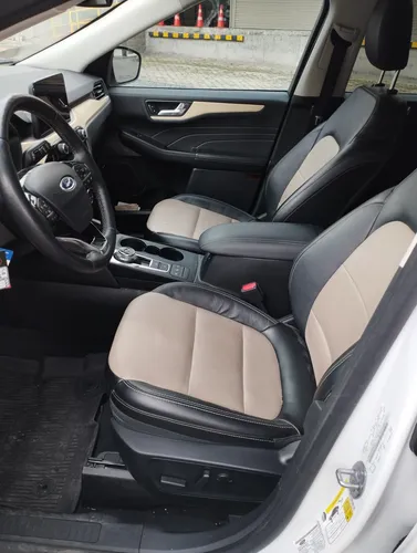 Ford Escape TITANIUM HEV TP 2500CC 4X4