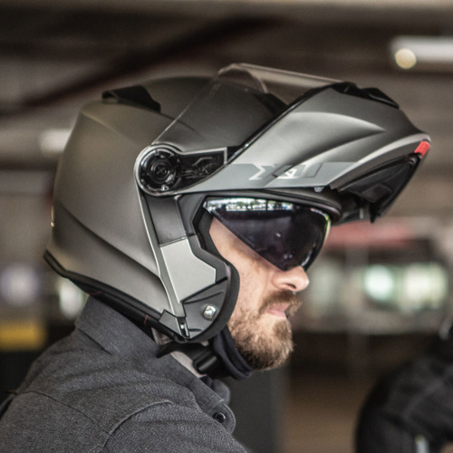 Imagem 5 de 5 de Capacete X11 Turner Solides Chumbo Robocop Escamoteável