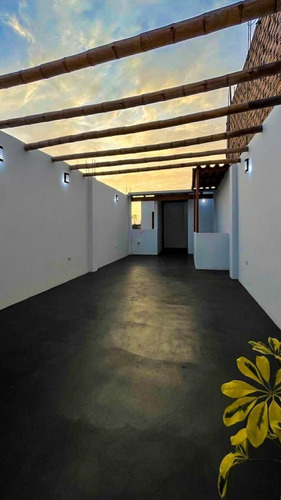 Imagen 3 de 22 de Venta De Casa Multifamiliar Urb. San Jose- Smp