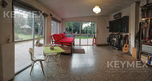 Quinta Con 2 Casas, Piscina, Y Galpón Amplio