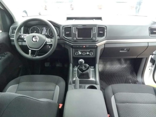 Imagen 5 de 8 de Volkswagen Amarok Confort 4x2 Automatica 180 Cv