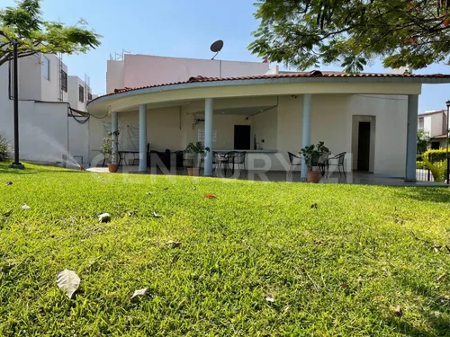 Casa En Fraccionamiento En Venta, Real De Santa Fe, Xochitepec, Morelos.