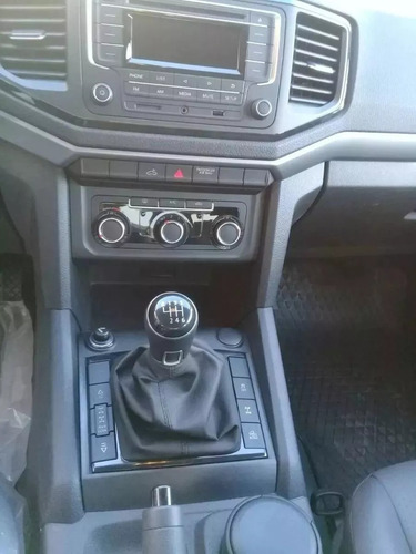 Imagen 20 de 25 de Volkswagen Amarok Trendline 4x2 Mt 2.0 Tdi 180 Cv 2022 0km 2