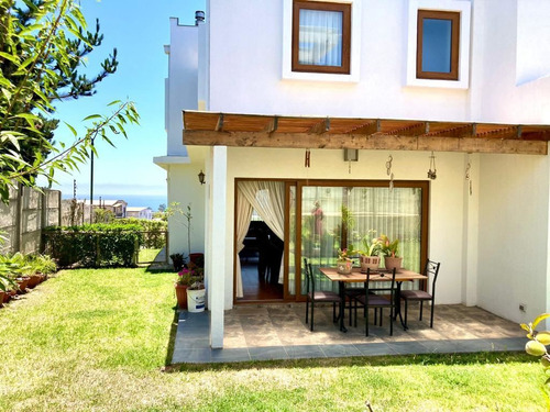 Casa En Venta En Concón