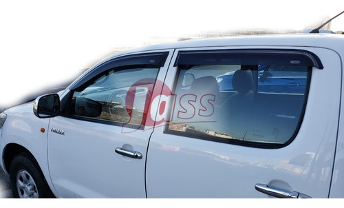 Imagen 3 de 6 de Deflector Ventanilla Toyota Hilux 2005 / 2015 X4 Adhesivo Oriyinall