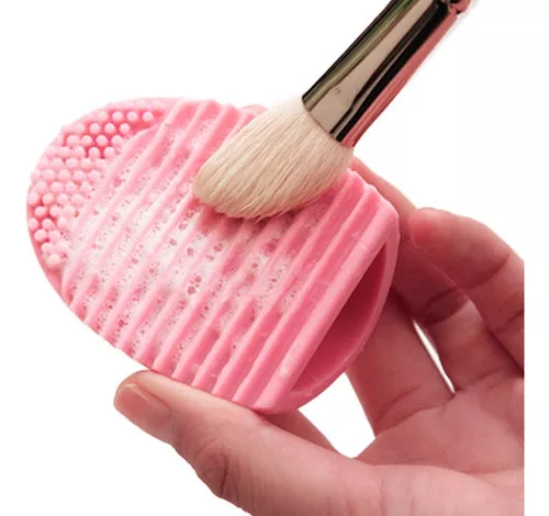 Limpia Brochas Brushegg Limpiador De Maquillaje M3063 Color Rosa