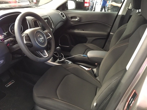 Jeep Compass 2.4 Sport At6
