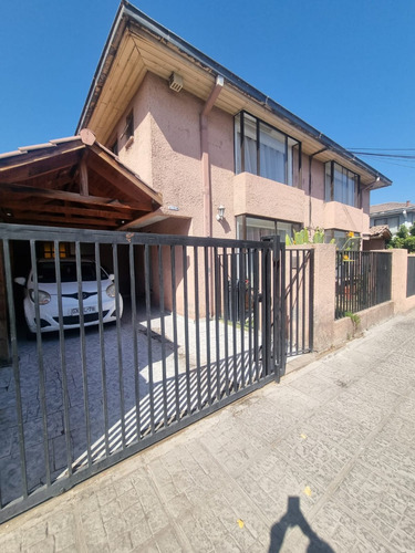 Casa En Villa Los Héroes, Pasaje Cerrado.