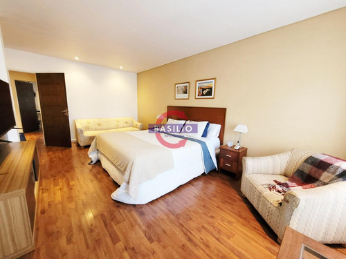 Venta Excelente Casa De 6 Ambientes Con Jardín, Quincho, Pileta Y Parrilla Florida Este
