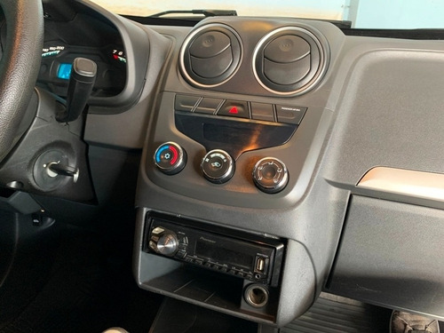 Chevrolet Montana Ls - Completa
