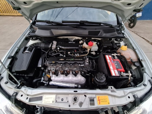 Imagem 13 de 14 de Chevrolet Astra Hatch 2.0 8v Advantage 2009/2009