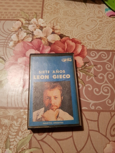 Cassette León Gieco Año 80 Buen Estado  