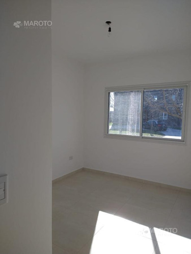 Imagen 12 de 29 de Casa En Venta En Barrio El Canton - Maroto Propiedades