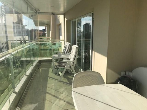 Apartamento En Venta De 3 Dormitorios En Playa Mansa