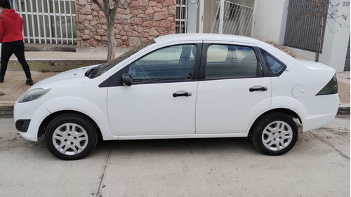 Ford Fiesta 1.6 Max One Ambiente Plus 98cv