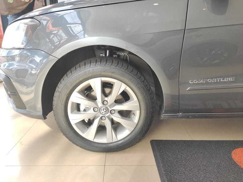 Imagem 7 de 15 de Volkswagen Novo Voyage Cl Mbv 2017