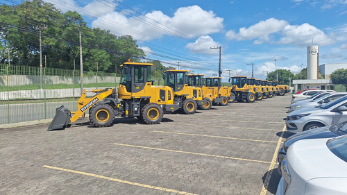 Pá Carregadeira Zero Horas Com.engate Rapido