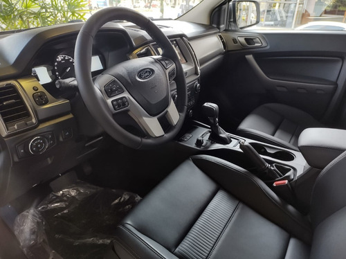 Imagen 10 de 17 de Ford Ranger Limited 3.2 D Pv