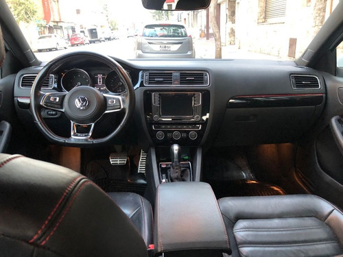 Imagen 5 de 12 de Volkswagen Vento Gli 2.0 Tsi 211cv App Connect + Nav