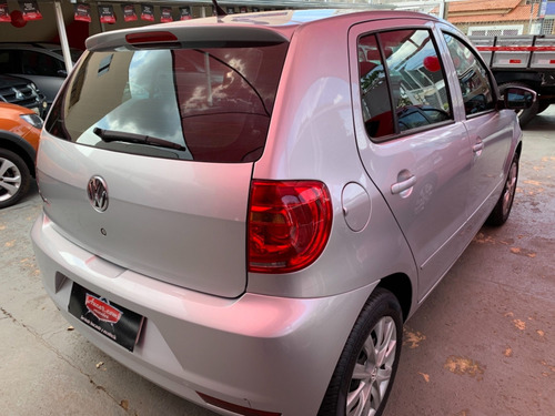 Volkswagen Fox Trend 1.0 Prata 2012