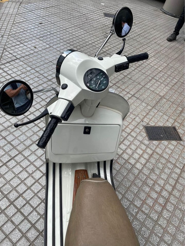 Imagen 2 de 3 de Vespa Piaggio Antigua