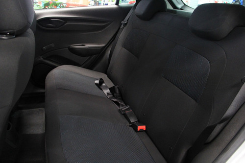 Imagem 8 de 13 de Chevrolet Onix 1.0 Mpfi Joy 8v Flex 4p Manual
