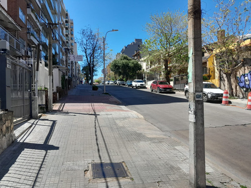 Venta Local Comercial Luz De Marzo Pocitos