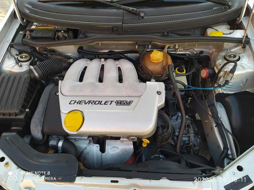 Chevrolet Corsa Sedã