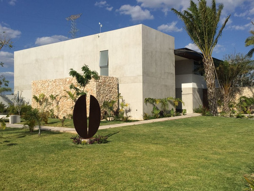 Imagen 26 de 30 de Casa Con Alberca En Venta Dentro De Privada En Xcanatún Zona
