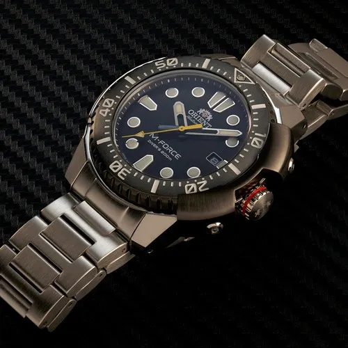Reloj Orient Mecánico M-force Ra-ac0l01b E-watch Color De La Correa Plateado Color Del Fondo Negro