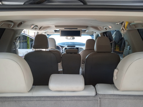 Imagen 11 de 16 de Toyota Sienna
