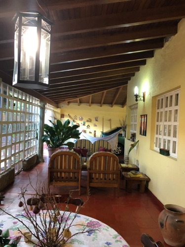 Townhouse Urb. El Retiro San Antonio De Los Altos