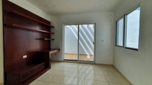 Imagen 4 de 24 de Casa Cerca De Bancarios Excelente Ubicación
