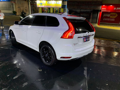 Volvo XC60 2.0 T5 Dynamic 5p