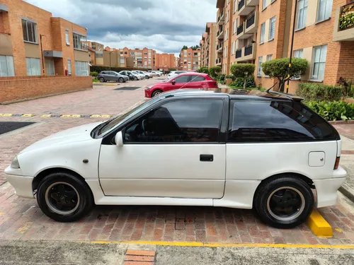 Chevrolet Swift 1.0