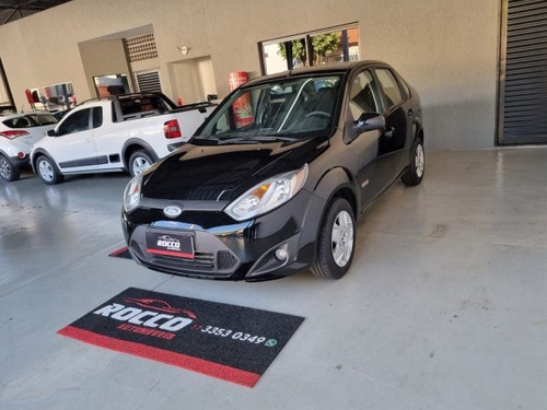 Imagem 3 de 15 de Fiesta Sedan 1.6 Mpi Class Sedan 8v Flex 4p Manual